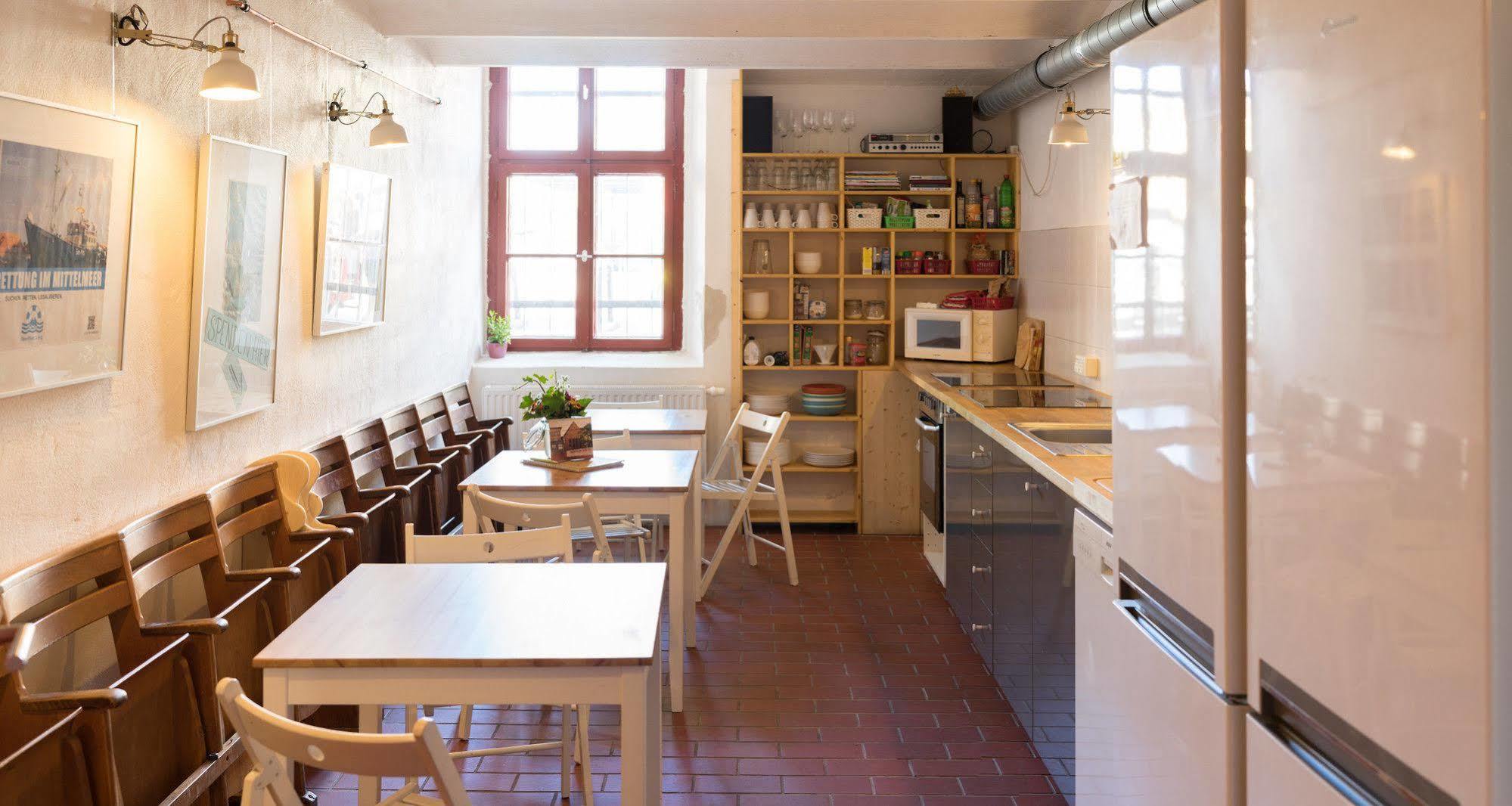 Subraum Hostel Rostock Eksteriør billede